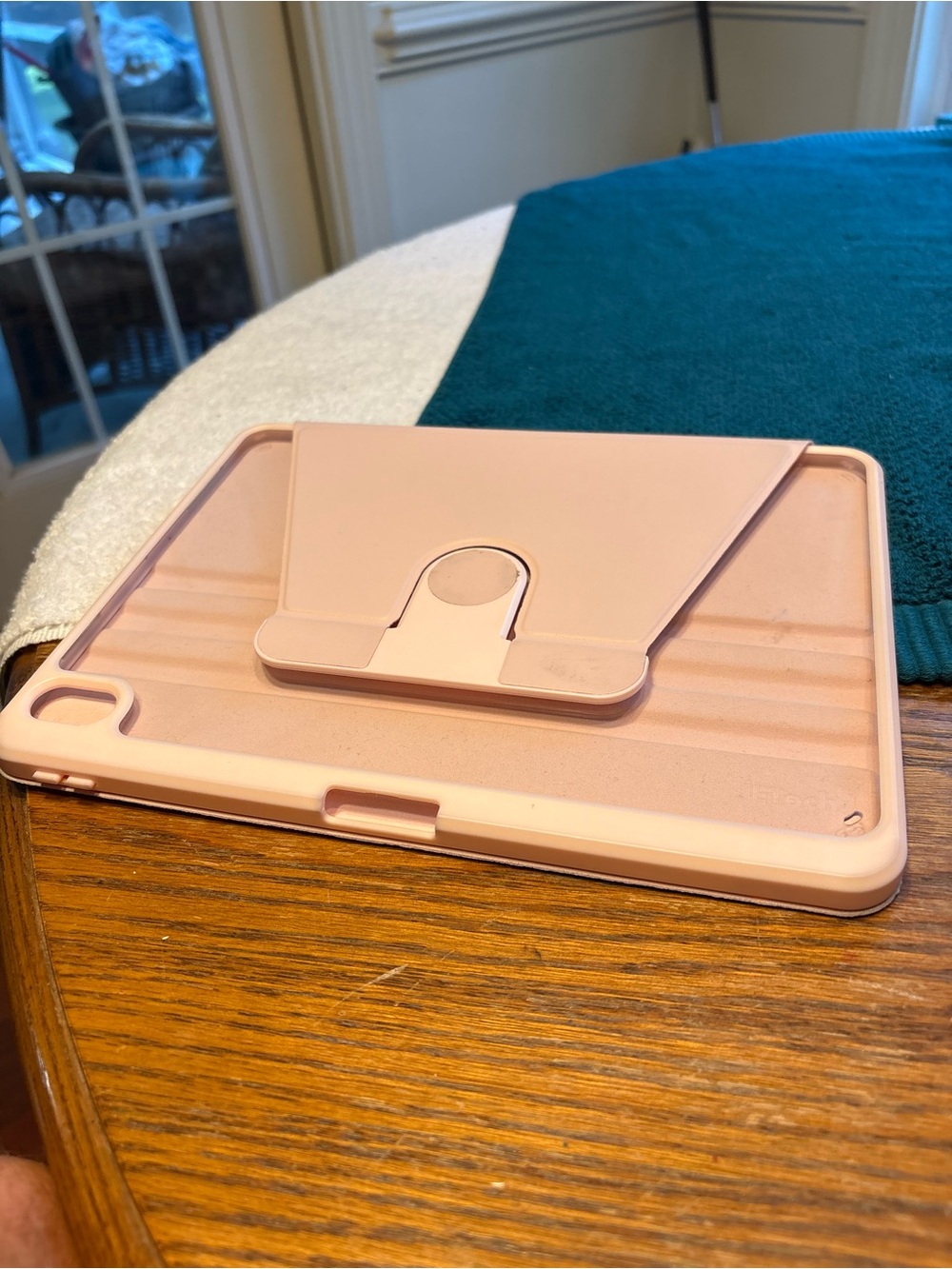 JETech 360 Degree Rotating Case - Pink